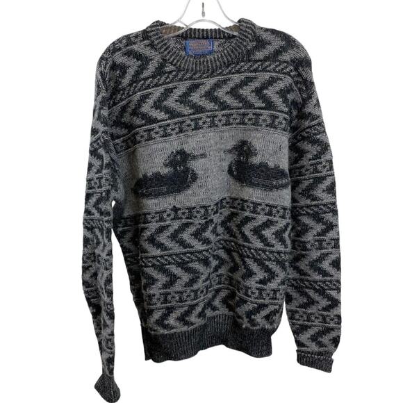 Vintage Men's Pendleton Gray & Black 100% Virgin Wool DuckSweater Large